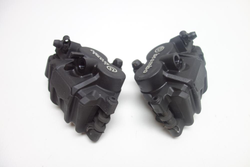 Preview: BMW F750GS F 750 GS Bremssattel Bremszange vorne rechts links