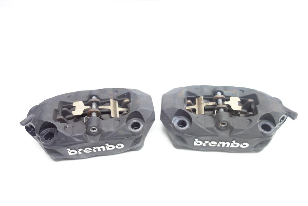 BMW F800R F 800 R Bremssattel Bremszange vorne rechts links