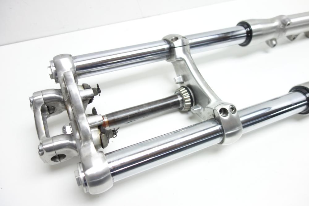 Preview: Triumph Thunderbird 900 Gabel Gabelbrücke Gabelholm