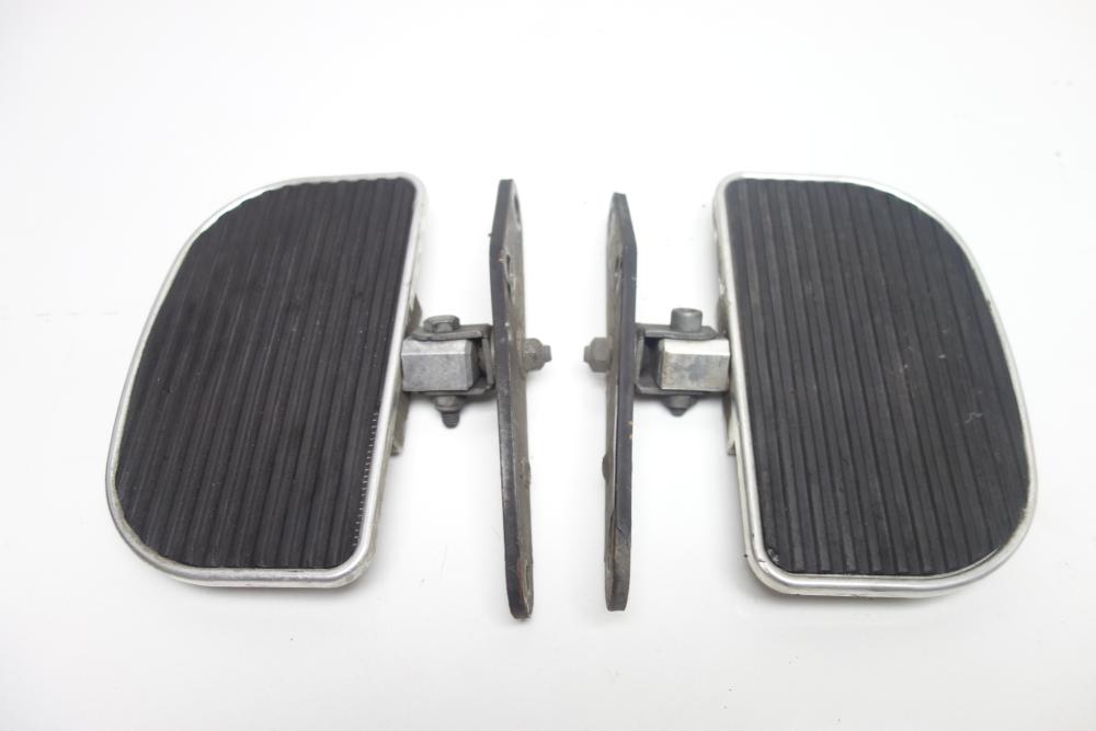 Moto Guzzi Jackal 1100 Soziustrittbrett Trittbrett hinten re li