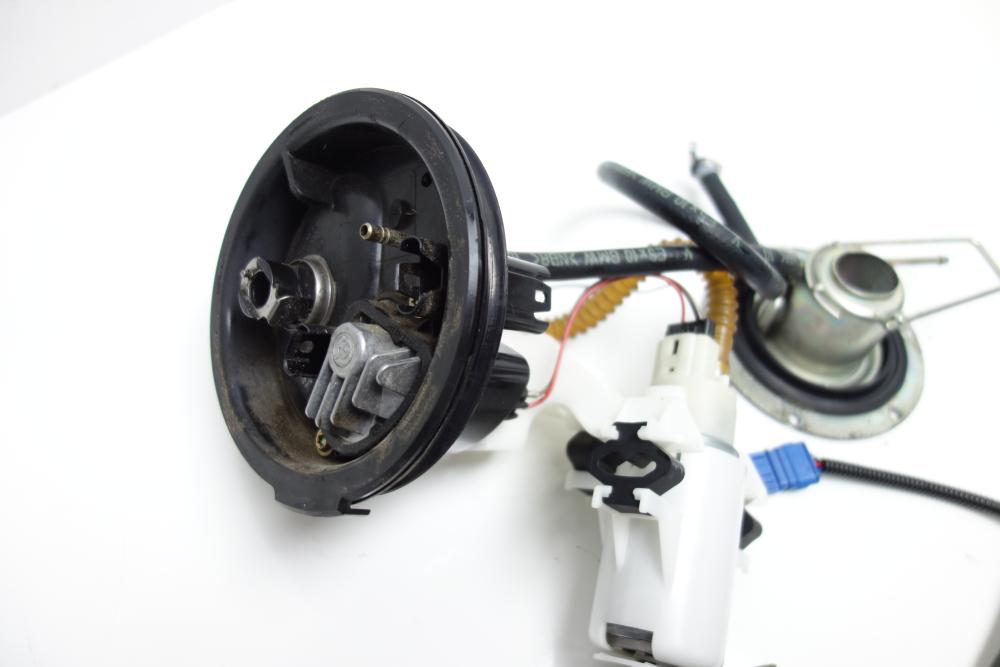 Preview: BMW K1200R K 1200 R Benzinpumpe Kraftstoffpumpe