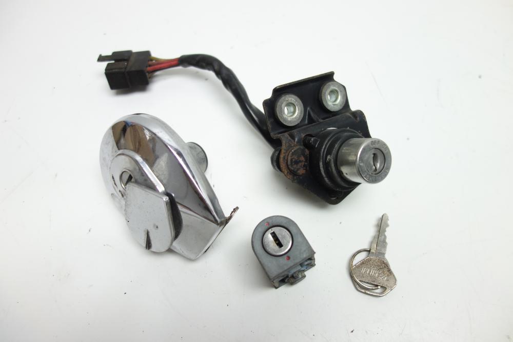 Honda VF 750 C Super Magna Schlosssatz Schloss Tankdeckel