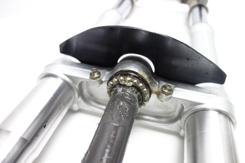 Ducati Monster 620 Gabel Gabelholm Gabelbrücke