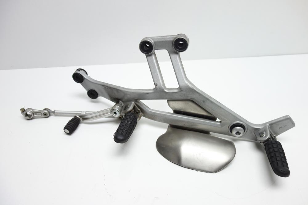 Ducati Monster 620 Fußrastenanlage Fußraste links Schalthebel