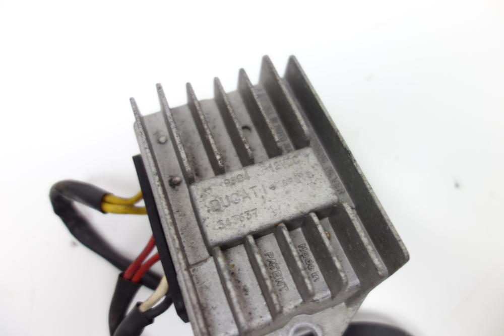 Preview: Moto Guzzi Jackal 1100 Spannungsregler Gleichrichter