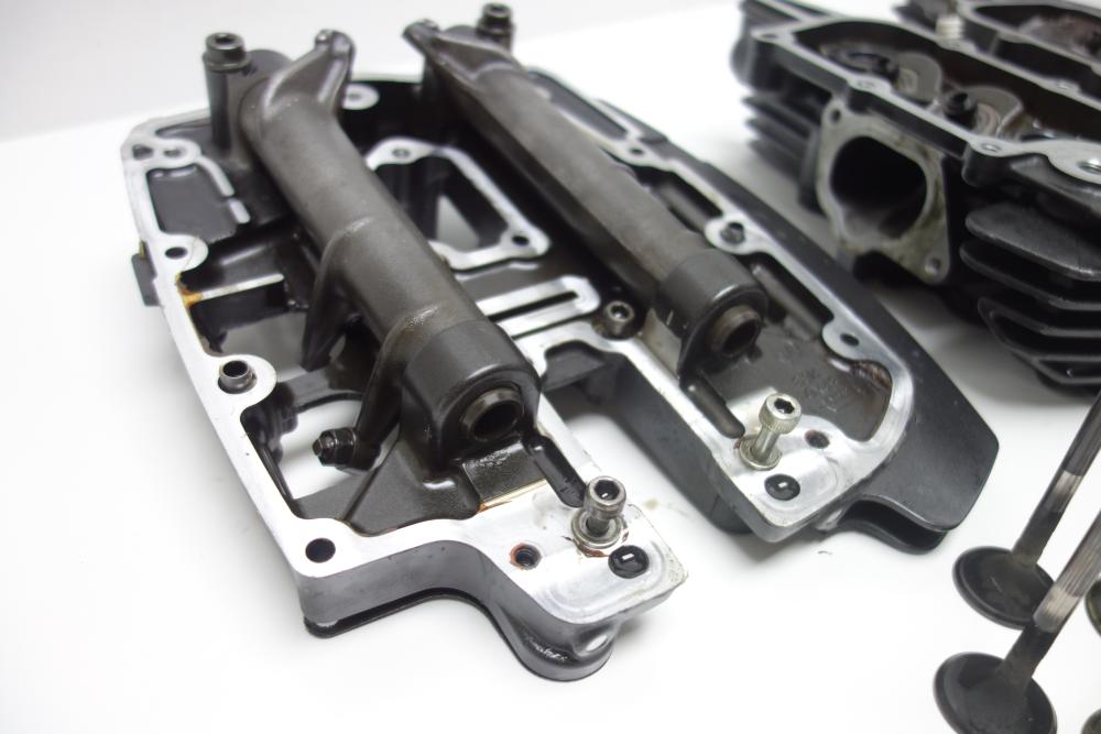 Yamaha MT01 MT 01 Zylinderkopf Kipphebel Ventile hinten