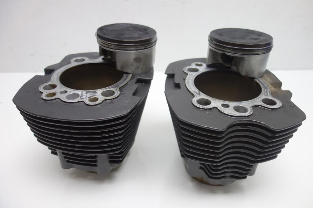 Yamaha MT01 MT 01 Zylinder Kolben vorne hinten