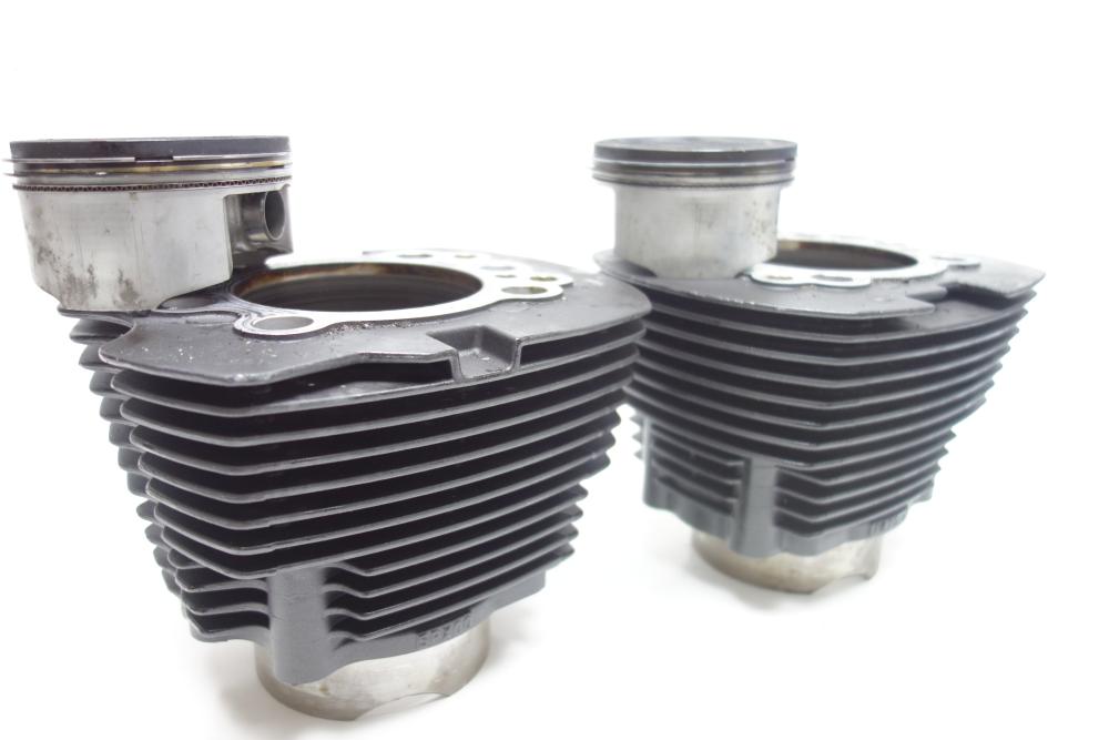 Yamaha MT01 MT 01 Zylinder Kolben vorne hinten