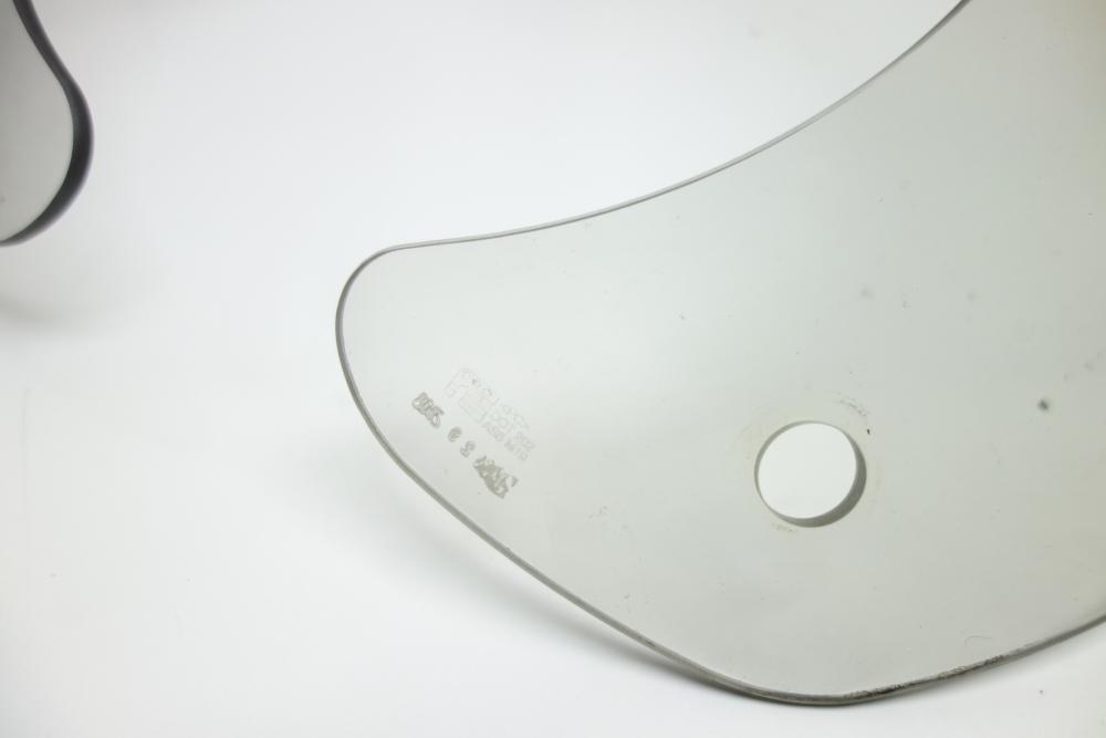 Triumph Thunderbird 900 Windschild Scheibe Halter