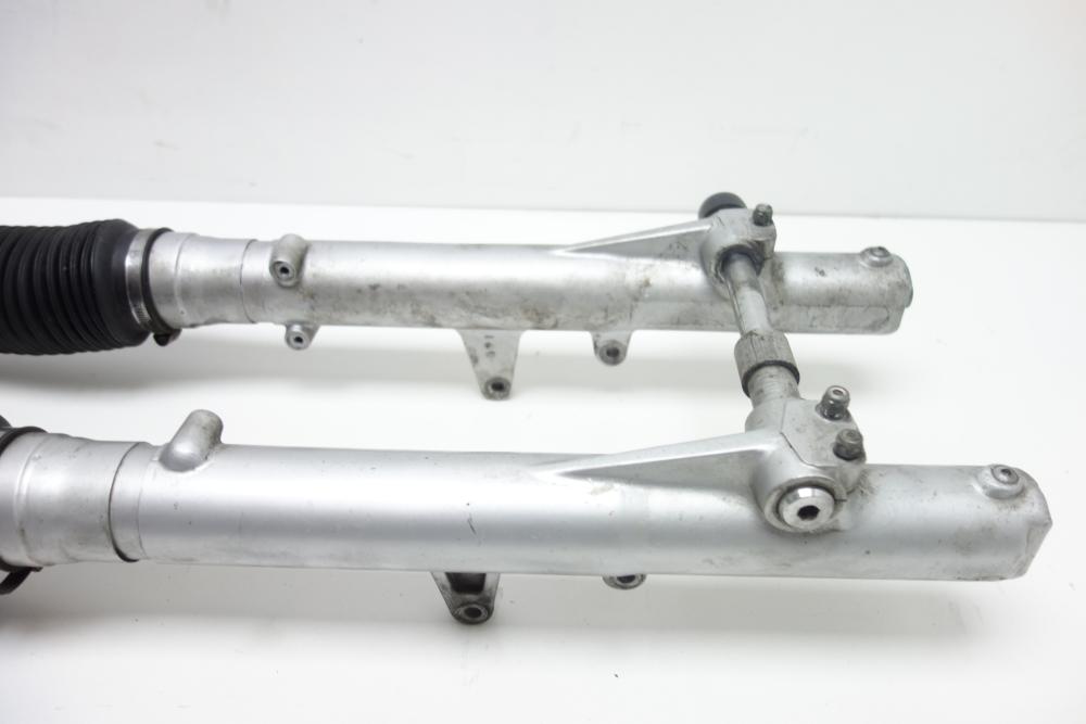 Moto Guzzi Quota 1100 Gabel Gabelholm Gabelbrücke