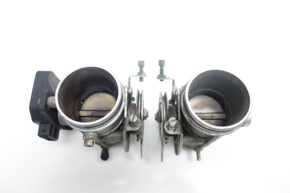 Preview: BMW R 1100 RT R1100RT Drosselklappe rechts links