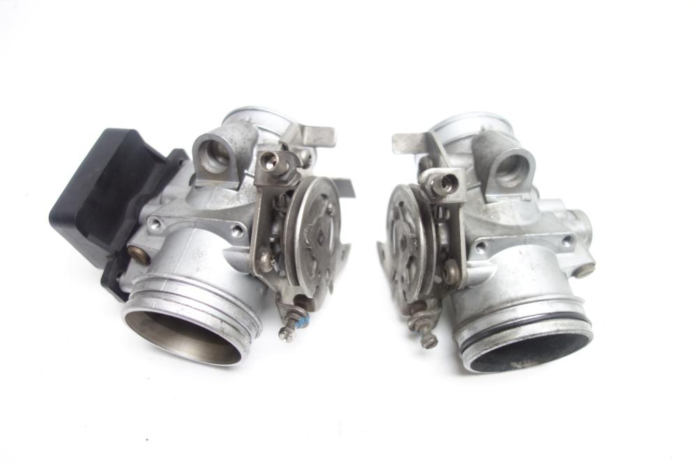 Preview: BMW R1100S R 1100 S Drosselklappe rechts links