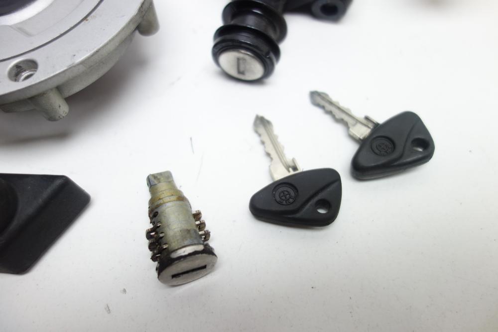 Preview: BMW R1150GS R 1150 GS Schlosssatz Schloss Tankdeckel