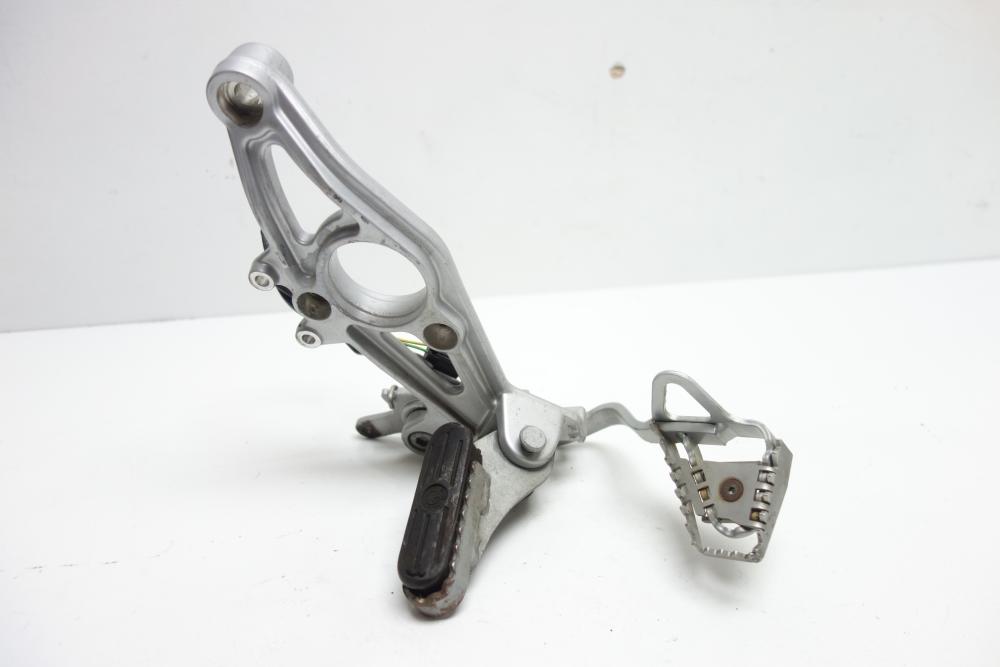 BMW R1150GS R 1150 GS Fußrastenanlage Fußraste rechts Bremspedal