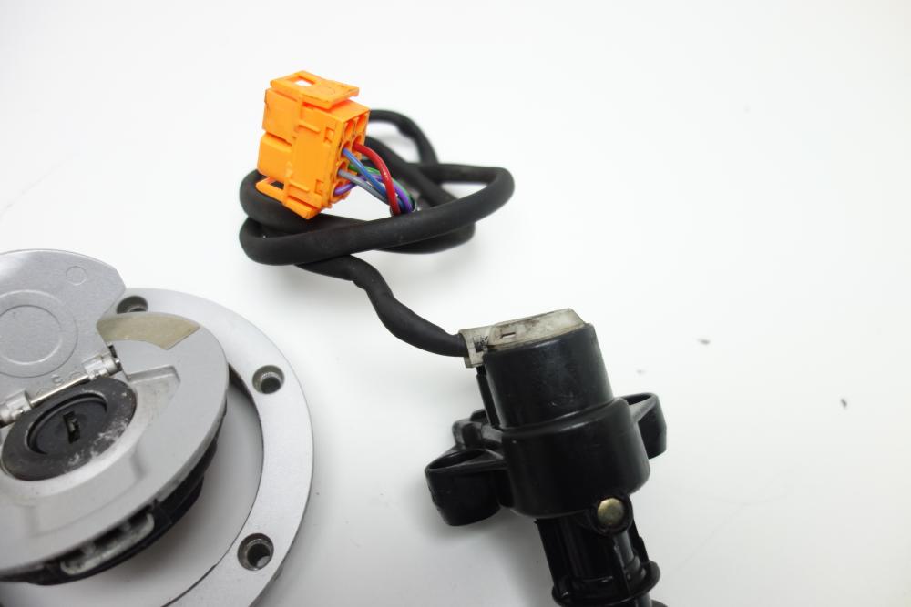 Preview: BMW R1150RS R 1150 RS Schloss Schlosssatz Tankdeckel