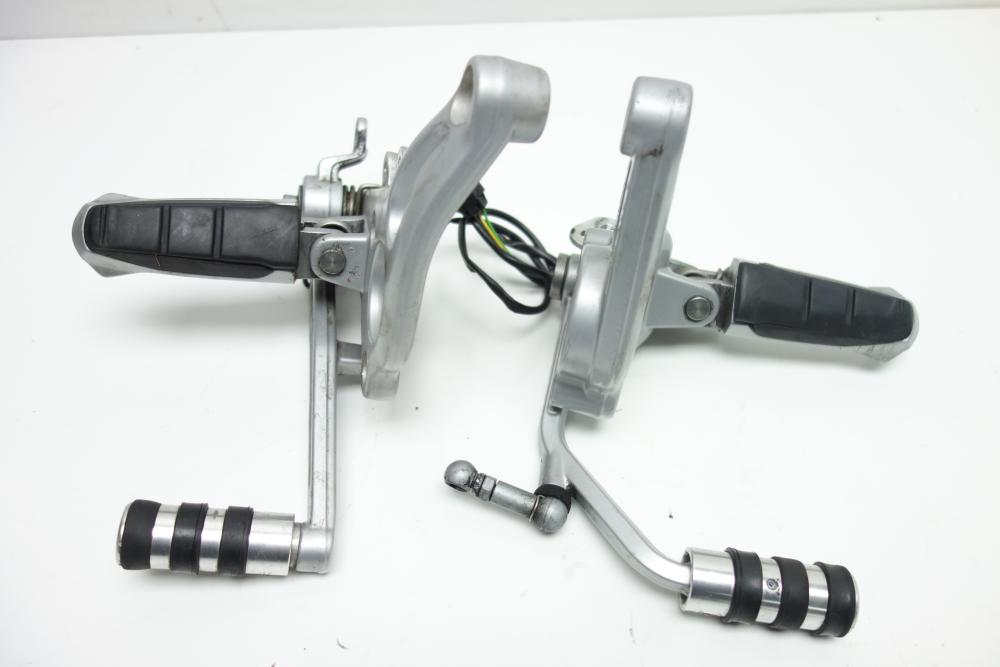 Preview: BMW R1150RS R 1150 RS Fußrastenanlage Fußraste Wunderlich Adapter