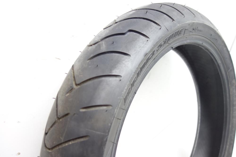 Bridgestone Battlax BT023 120/70 ZR17 Motorradreifen