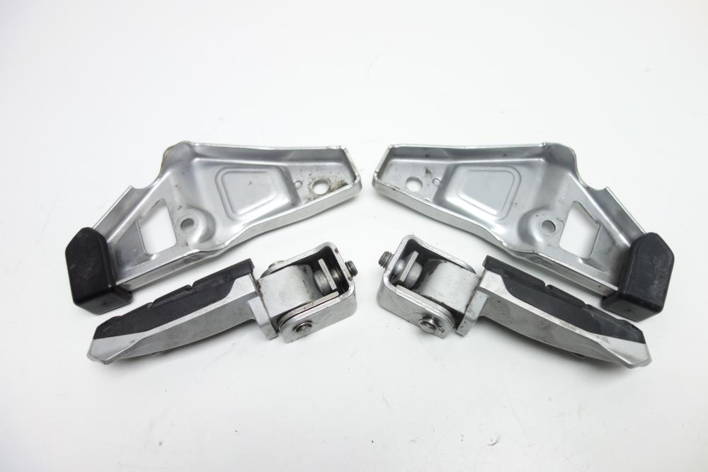 Preview: BMW R1150RS R 1150 RS Soziusfußrasten Fußraste Kofferträger