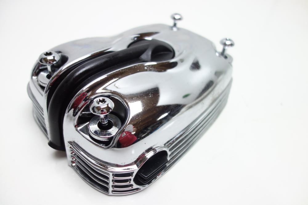 BMW R1200C R 1200 C Chrom Ventildeckel Motordeckel links