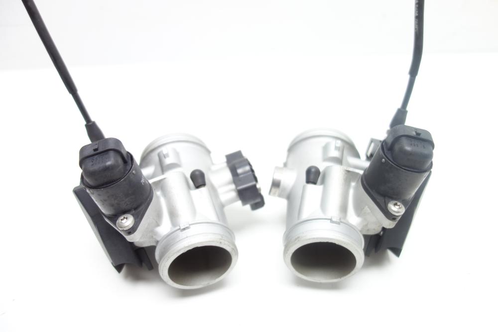 Preview: BMW R1200GS R 1200 GS Drosselklappe rechts links
