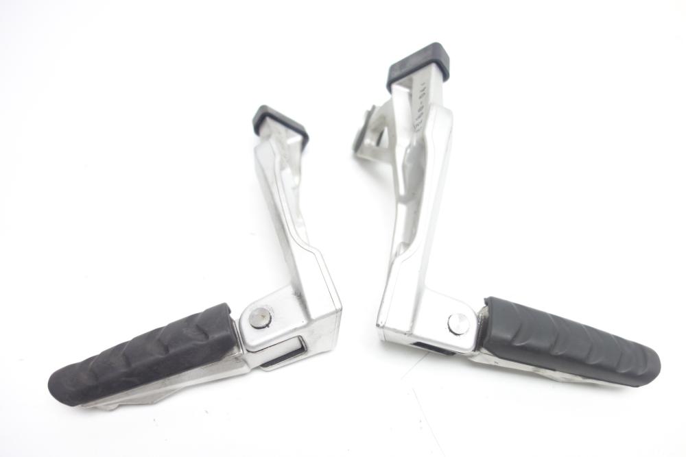 BMW R1200ST R 1200 ST Soziusfußraste Kofferträger rechts links