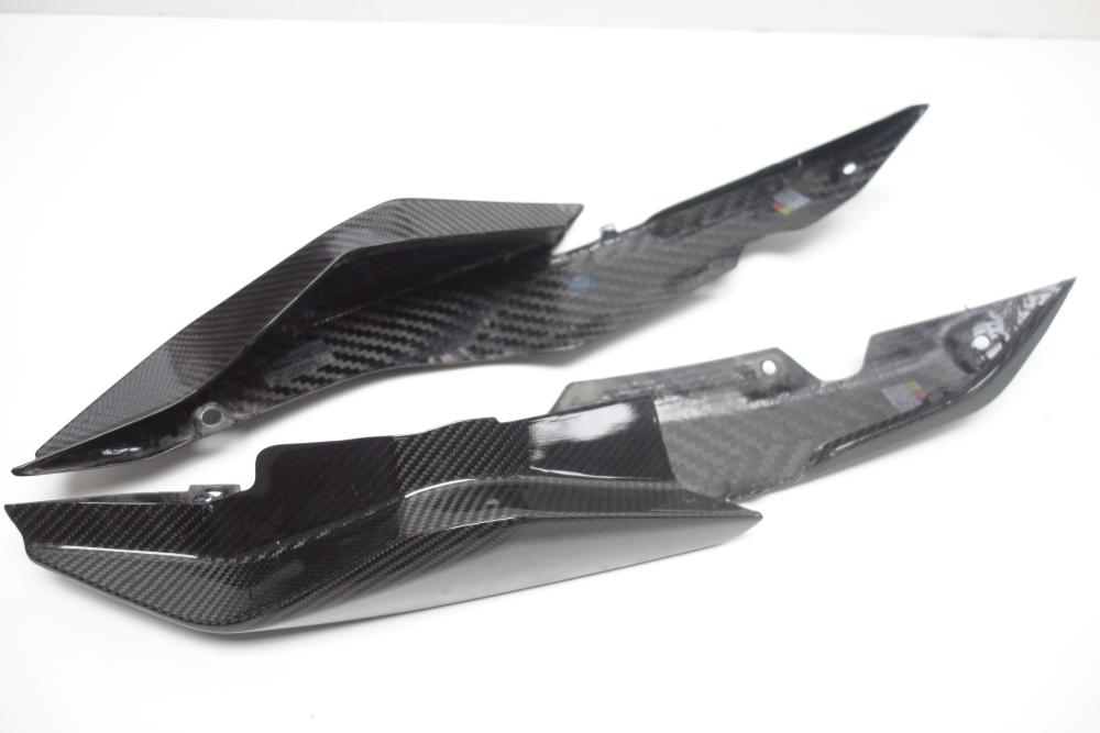 BMW R1250RS R 1250 RS Ilmberger Carbon Sitz Seitendeckel re li