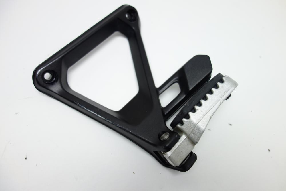 BMW R1300GS R 1300 GS Adventure Soziusfußraste Fußraste links