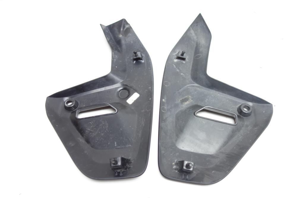Preview: BMW R1300GS R 1300 GS Seitenblende Blende rechts links