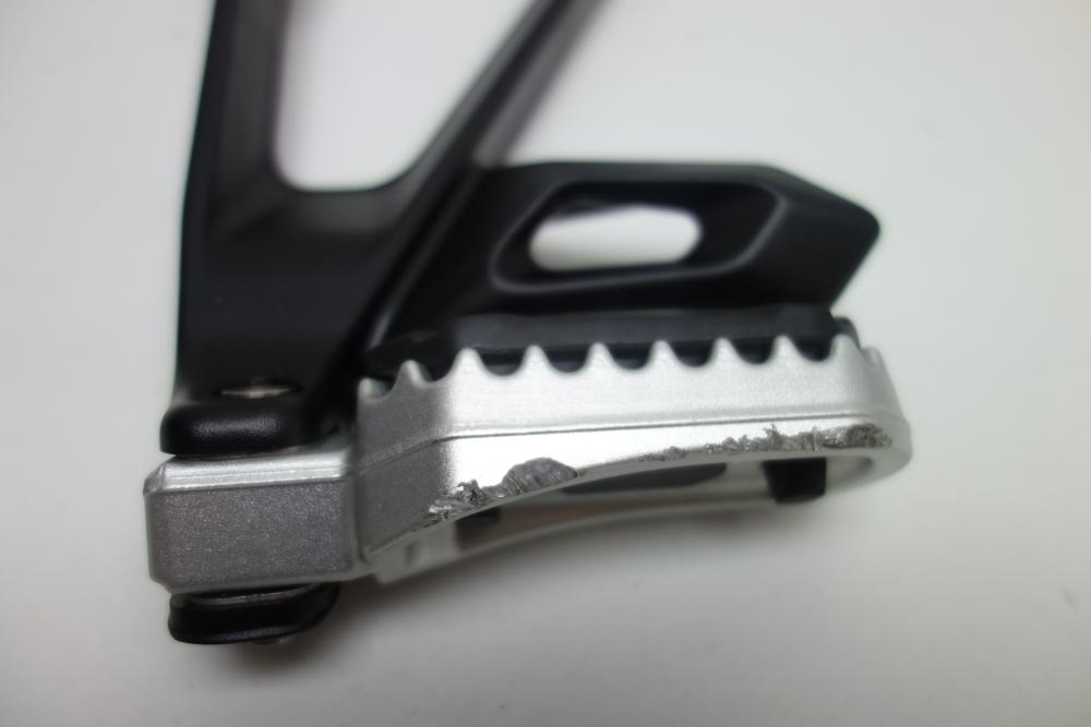 Preview: BMW R1300GS R 1300 GS Soziusfußraste Fußraste hinten links