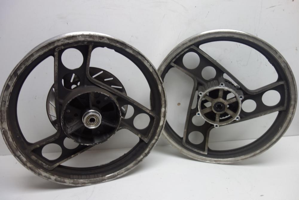 Yamaha RD 350 YPVS Felge vorne hinten Felgensatz