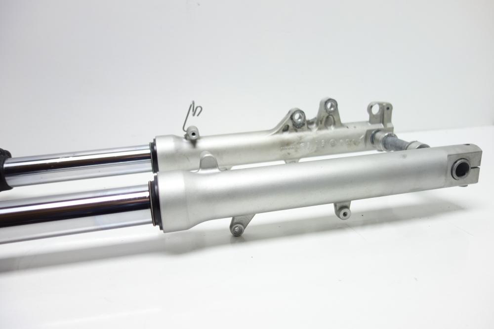 Preview: BMW F650CS F 650 CS Scarver Gabel Gabelholm Gabelbrücke