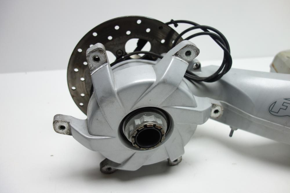 Preview: BMW F650CS F 650 CS Scarver Schwinge Antrieb