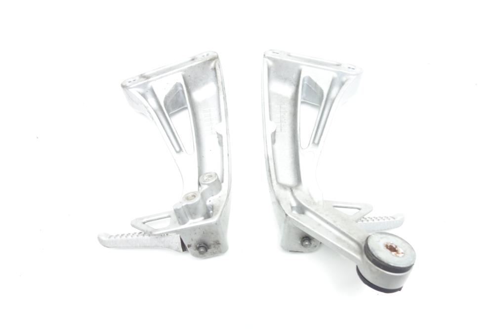 Preview: Suzuki SV 650 N Soziusfußraste Fußraste hinten rechts links