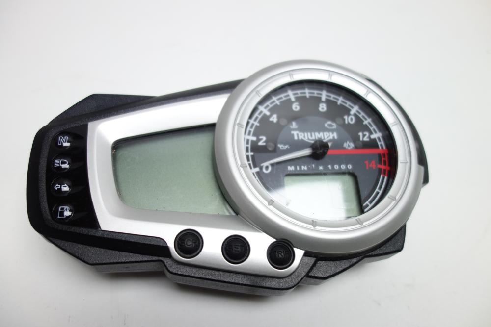 Triumph Street Triple 675 Tacho Cockpit