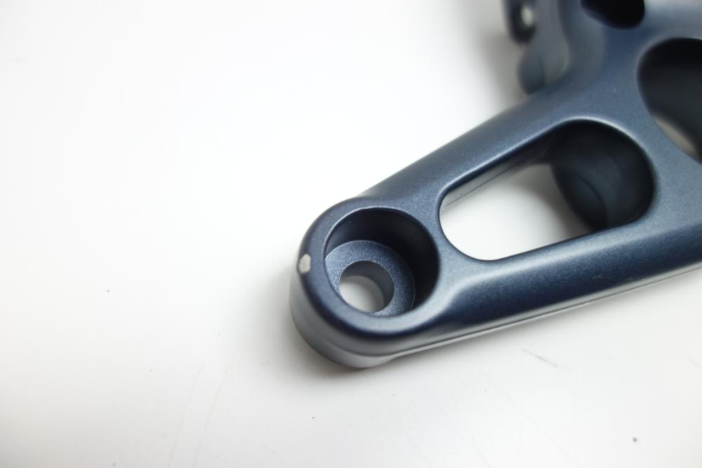 Preview: BMW R1150R R 1150 R Rockster Fußrastenplatte Fußrastenträger li