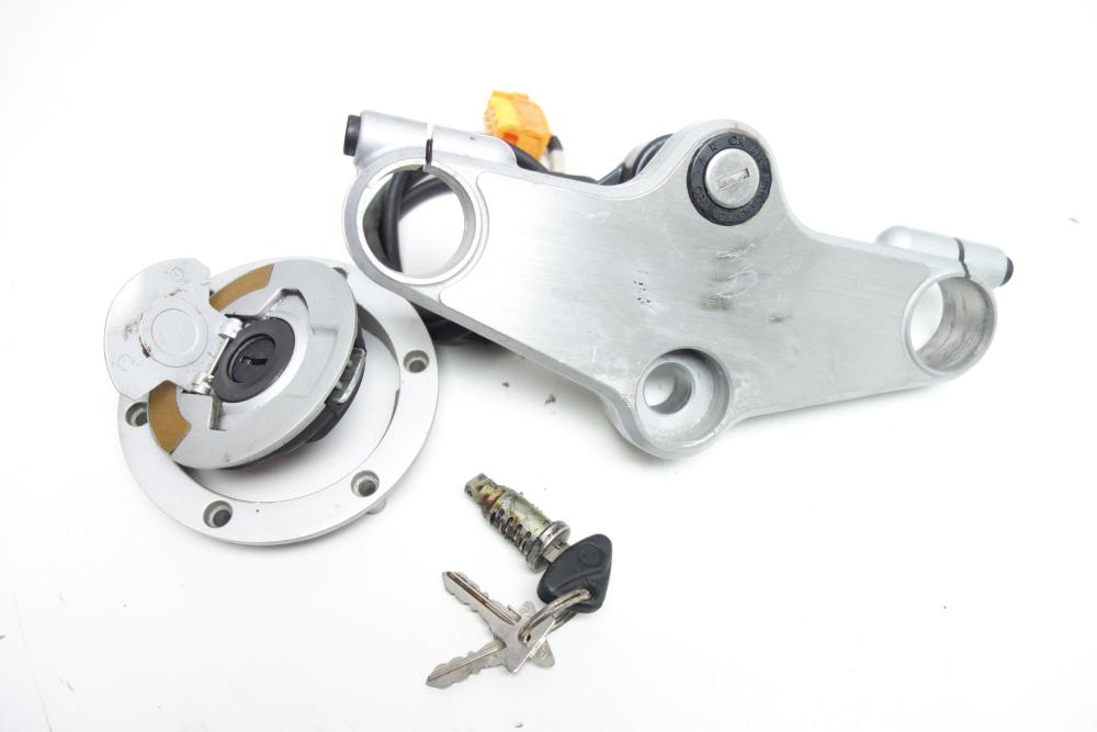 BMW R1150RS R 1150 RS Gabelbrücke oben Schlosssatz Schloss