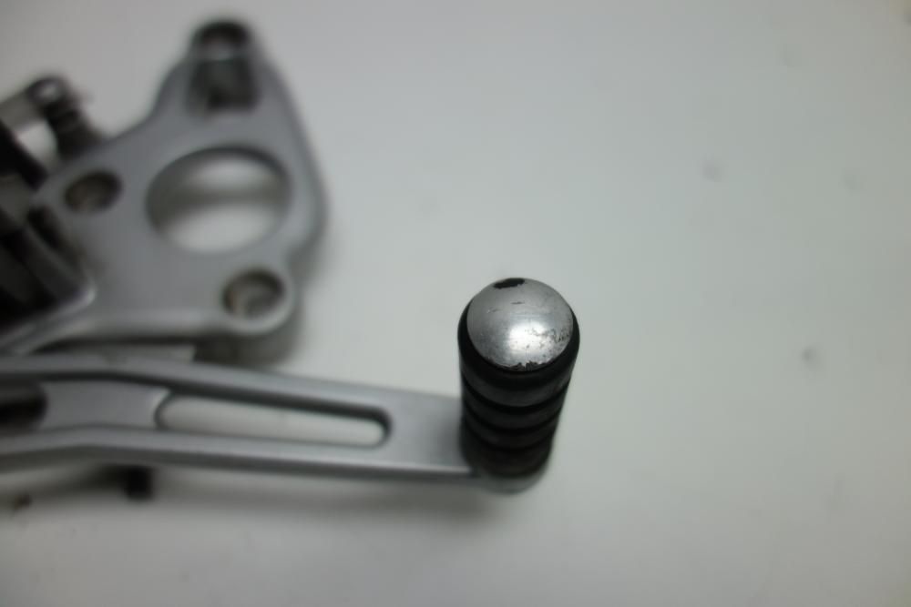 Preview: BMW R1150RS R 1150 RS Fußrastenanlage Fußraste rechts