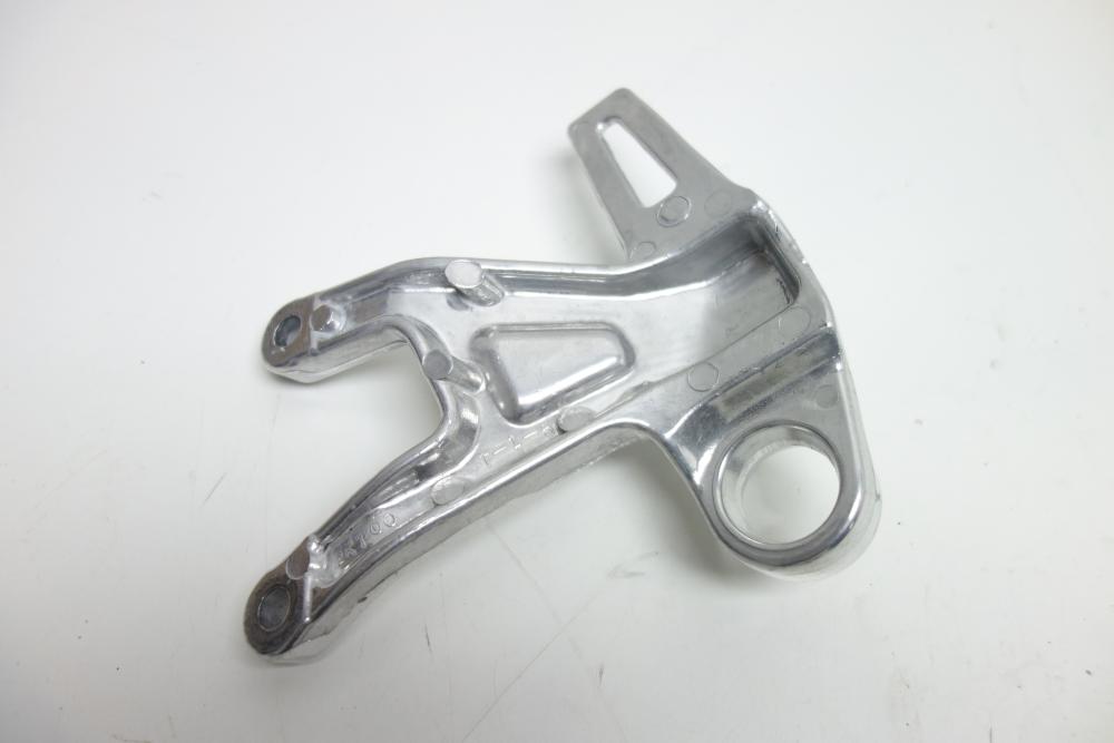 Preview: Yamaha FZR 1000 Fußrastenträger hinten NEU 2GH-2742L-00-00