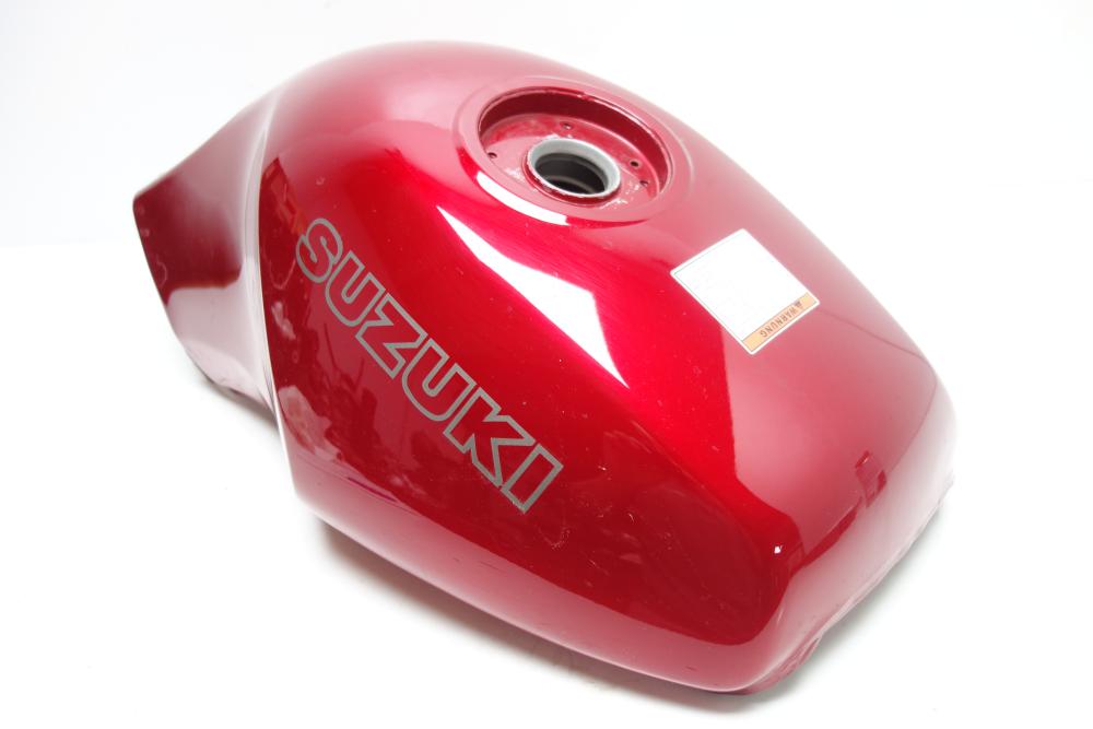 Preview: Suzuki VX 800 Tank