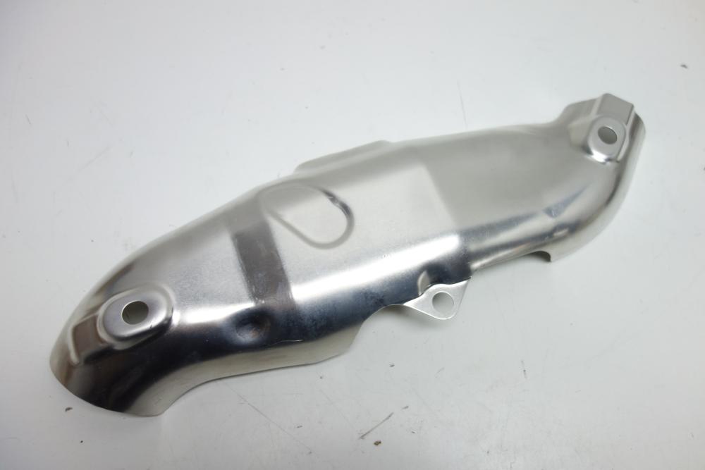 Preview: Yamaha YZF R1 RN19 Auspuffabdeckung 4C8-14738-00 NEU