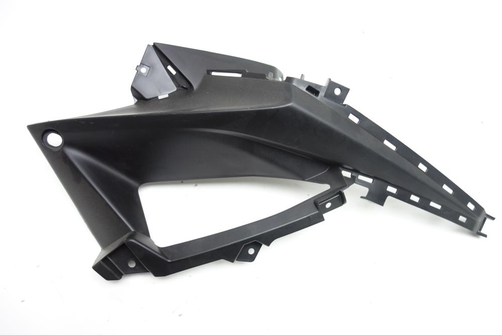 Yamaha YZF R 125 RE39 Seitenverkleidung vorne rechts
