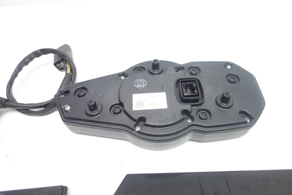 Triumph Tiger 1200 Explorer Tacho Cockpit Schlosssatz CDI