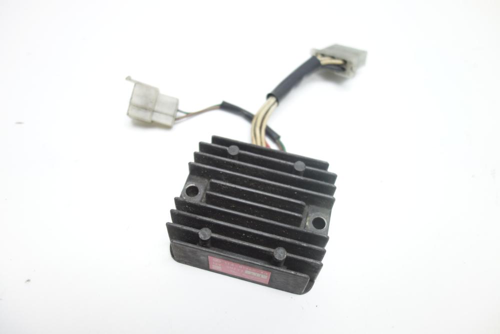 Yamaha XS 750 Spannungsregler Gleichrichter