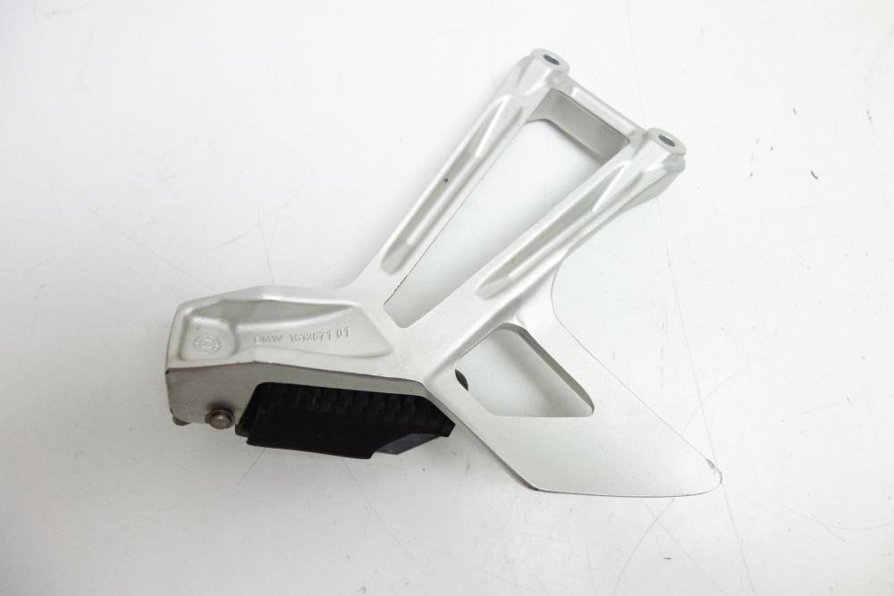 BMW F750GS F 750 850 GS Soziusfußraste Fußrastenträger rechts