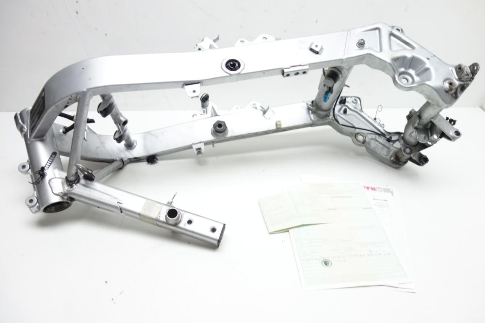 BMW F650CS F 650 CS Scarver Rahmen Frame Papiere 1. Hand