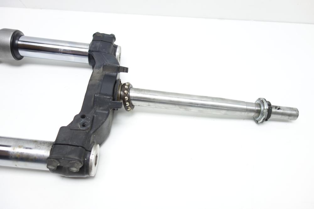 Preview: Suzuki Burgman 400 Gabel Gabelholm Gabelbrücke