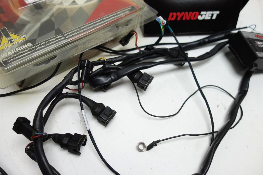 BMW K1200R K 1200 R S Dynojet Powercommander 3 Quickshifter