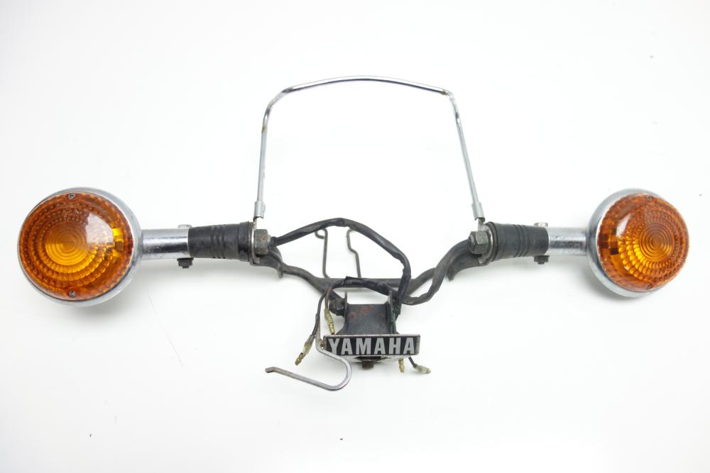 Yamaha XV 535 Virago Blinker vorne Träger