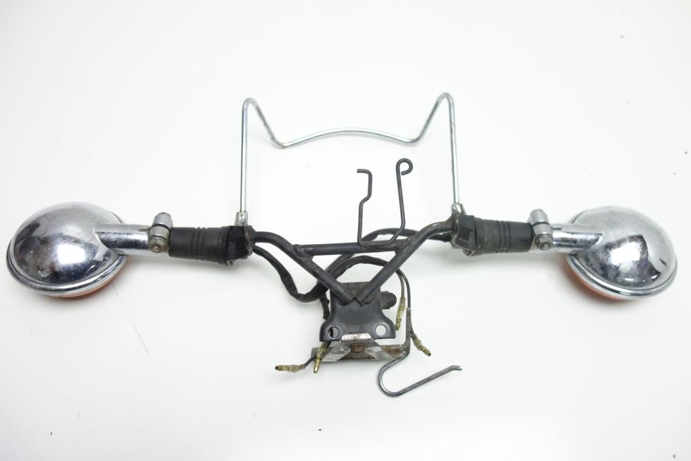 Preview: Yamaha XV 535 Virago Blinker vorne Träger