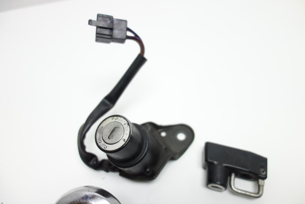 Preview: Yamaha XV 535 Virago Schloss Schlosssatz Tankdeckel